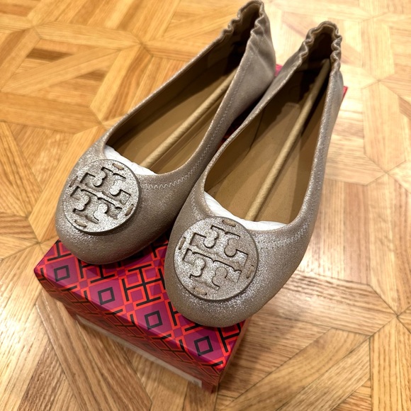 NWT Tory Burch Metallic Suede Travel Flats - Picture 12 of 14